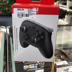 Nintendo Switch 2 Pro Controller With Box & USB Cable (70499563)