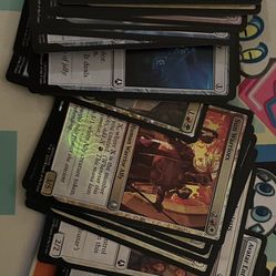 Selling This Lot Of Avatar Magic The Gather Cards.