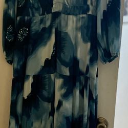 Simply Vera Dress Sz.Large. Boxelder dr. 92563