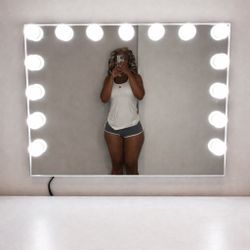 BRAND NEW LED VANITY MIRROR - NEVER USED