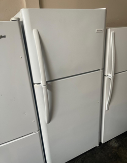 Frigidaire Top Freezer Fridge – White, clean and ready