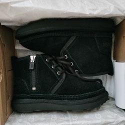 TODDLER UGGS BRAND NEW 