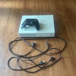 Xbox S  With All Cords And Controllers