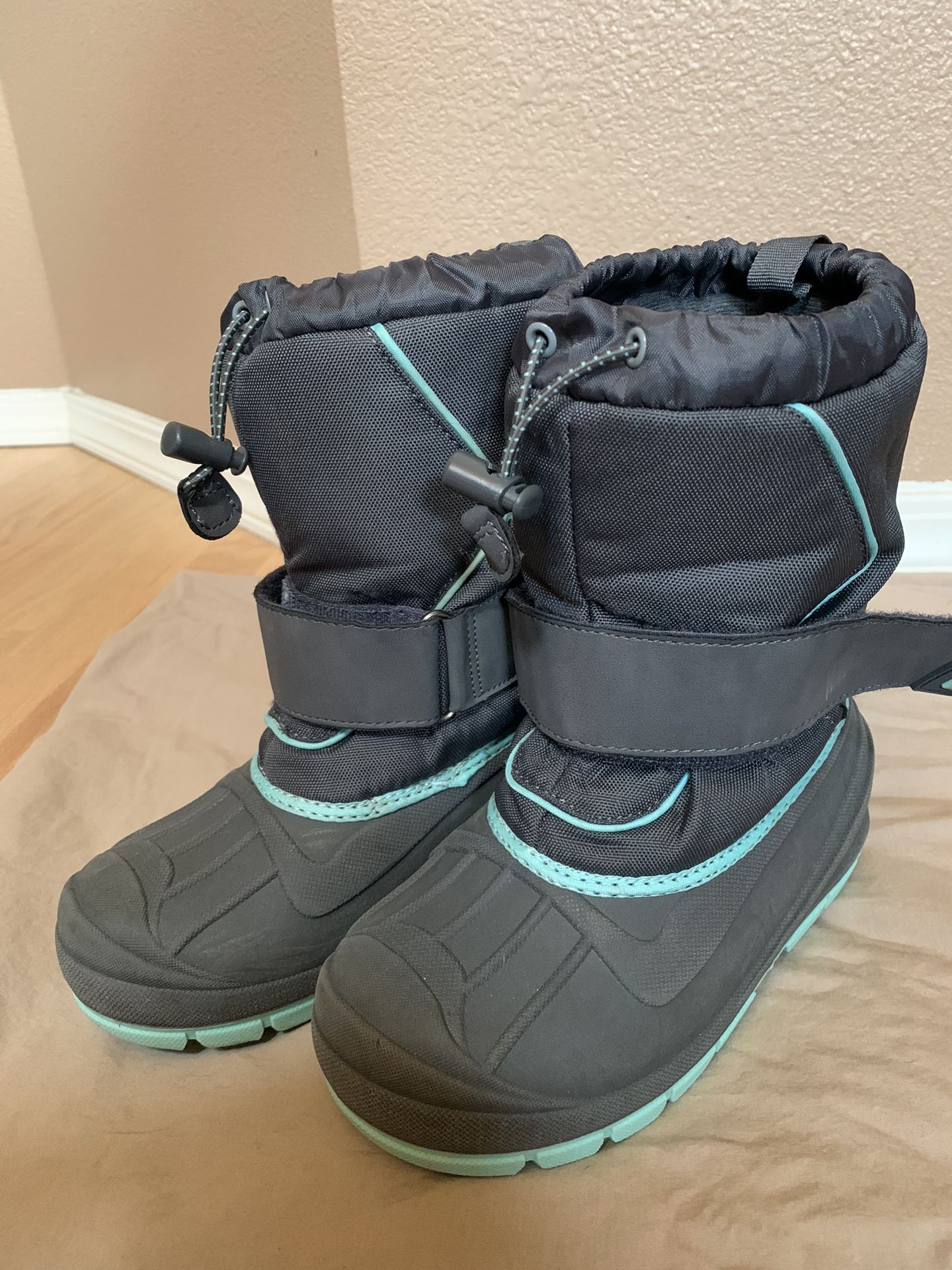 Kids Snow Boots Size:13 Gray