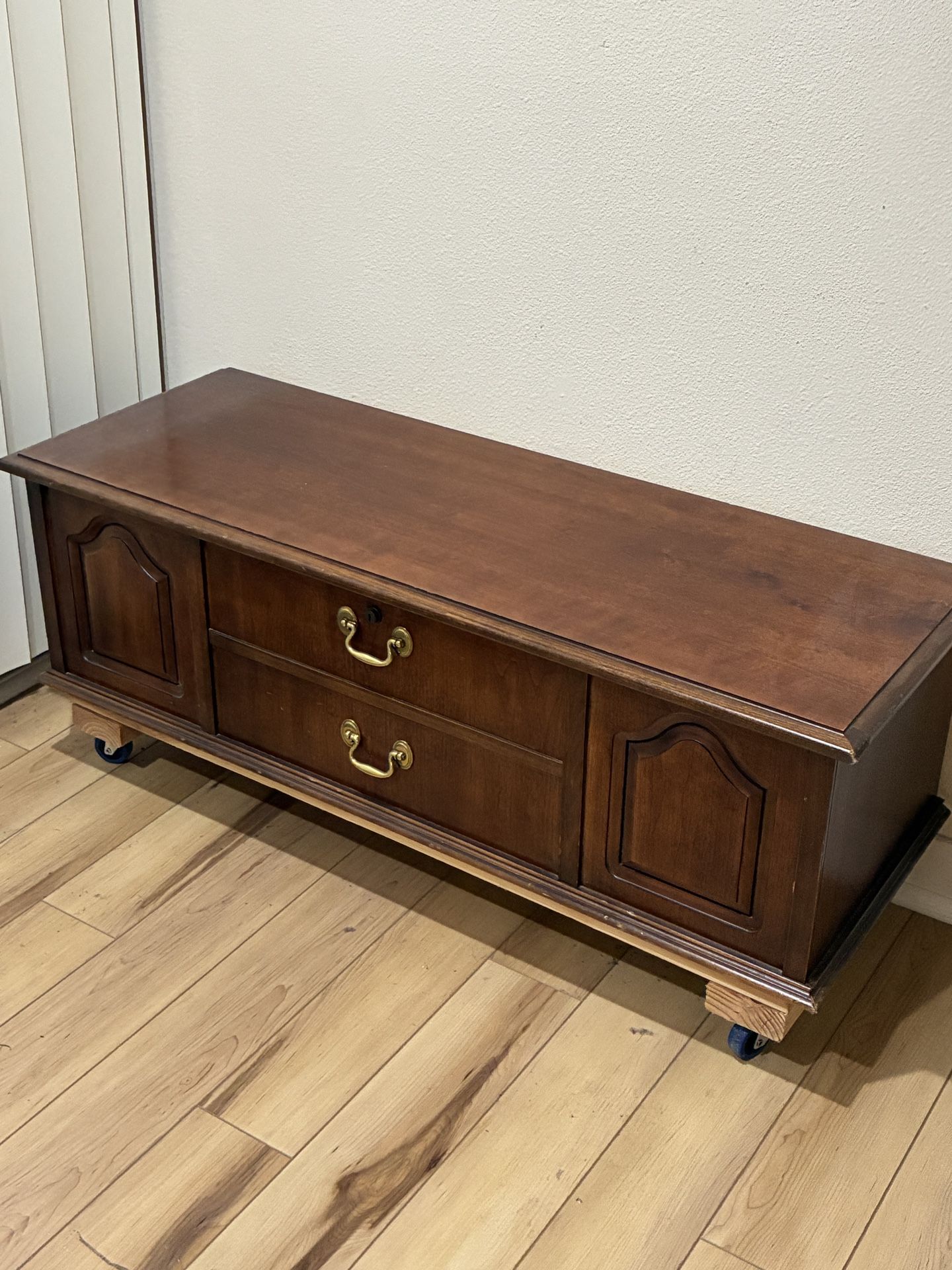 Lane Cedar Chest