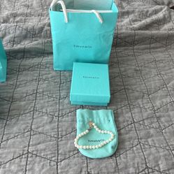 Tiffany and Co bracelet  -Ziegfeld Collection Pearl Bracelet