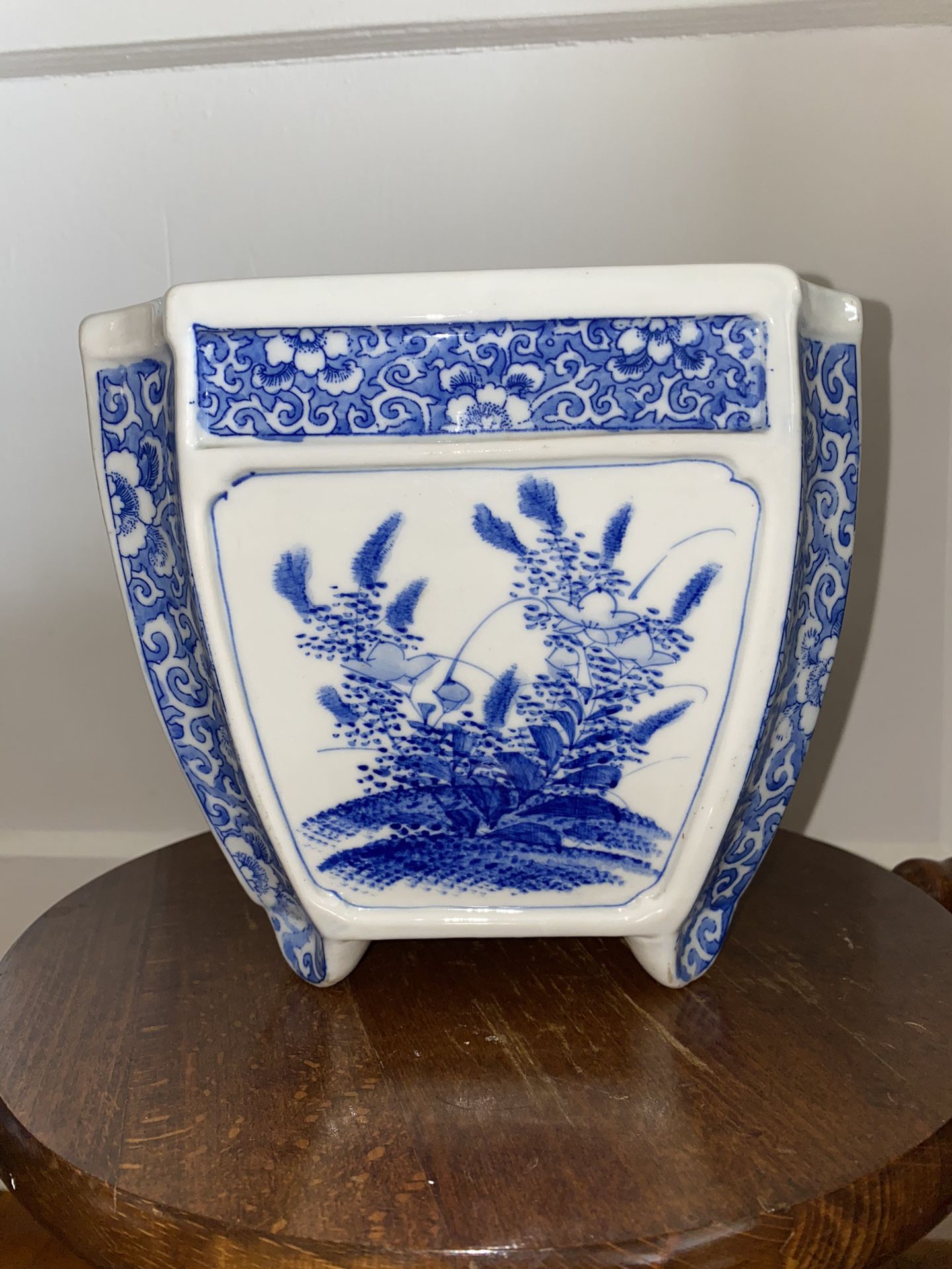 Japanese Seto Porcelain Planter With Floral Decor, Japan Meiji Era