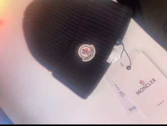 Moncler beanie
