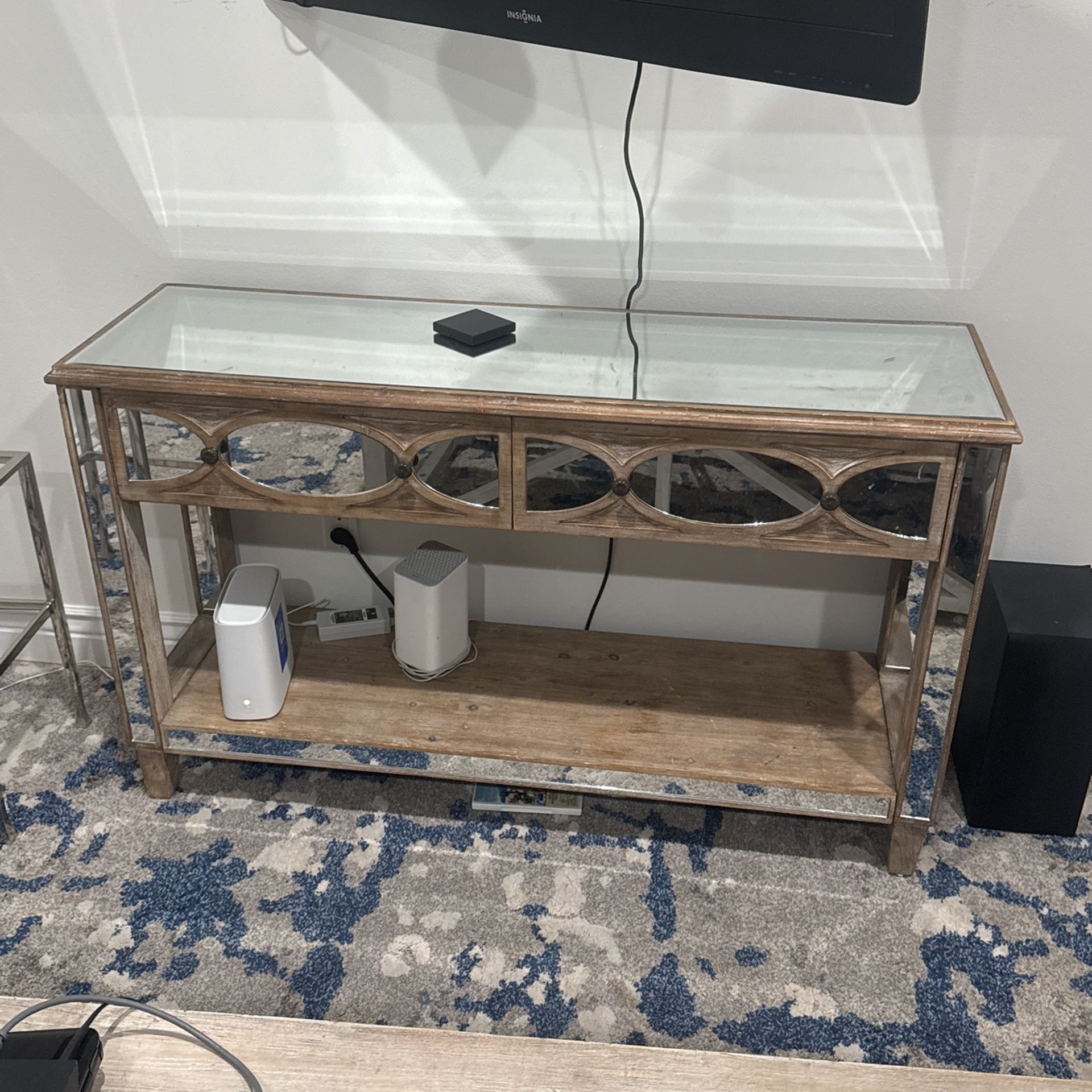 Mirrored Console Stand By Mercana