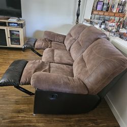 Sofa Recliner Excellent Condition 