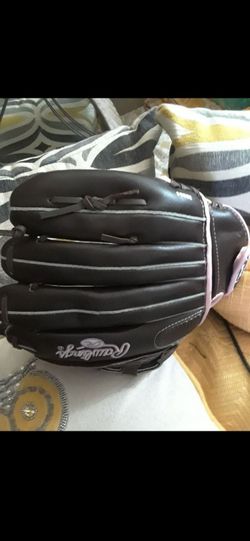 Rawlings Glove $25.00 cash only (serious buyers)