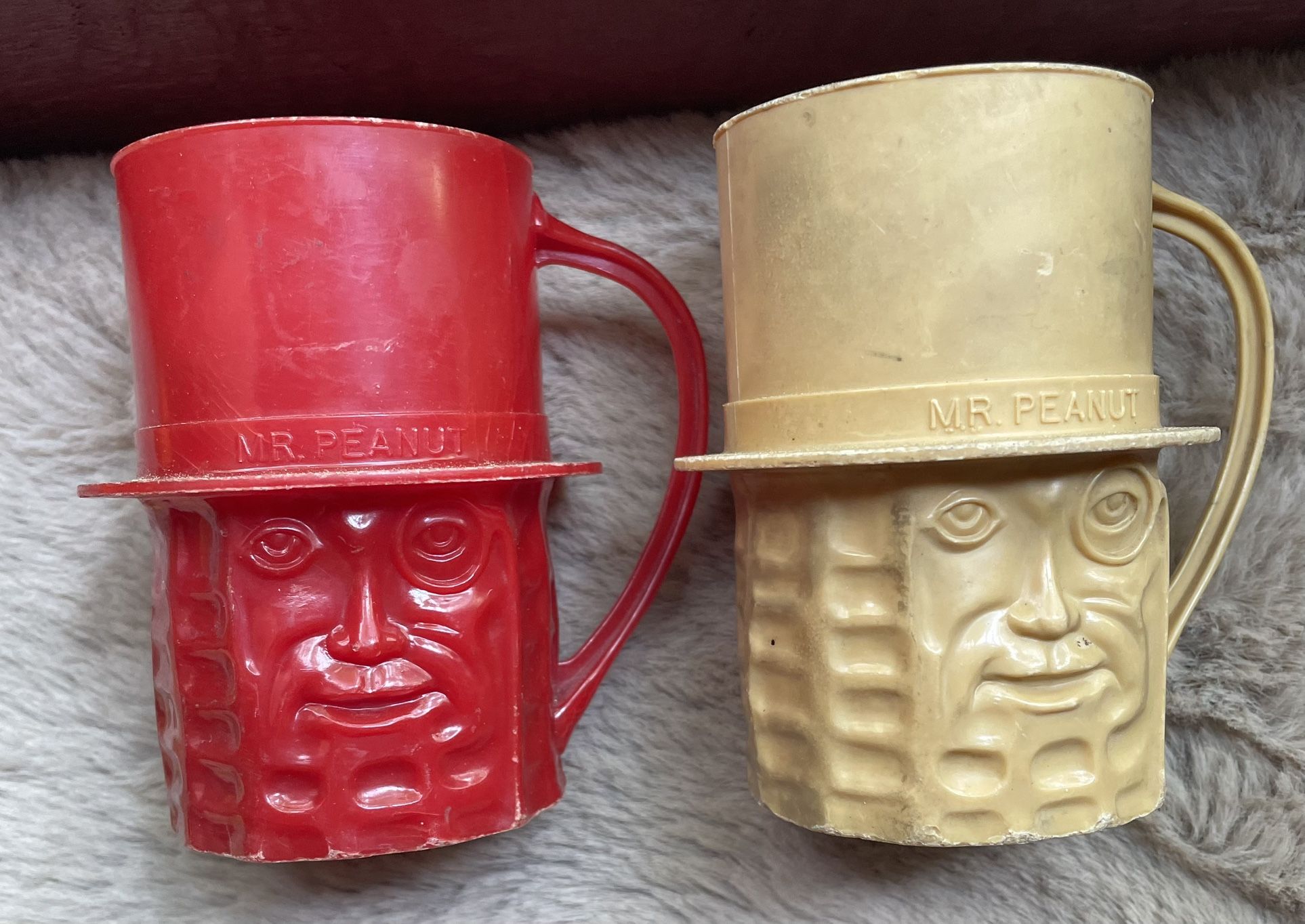 1970s nostalgia Mr. peanut plastic mugs