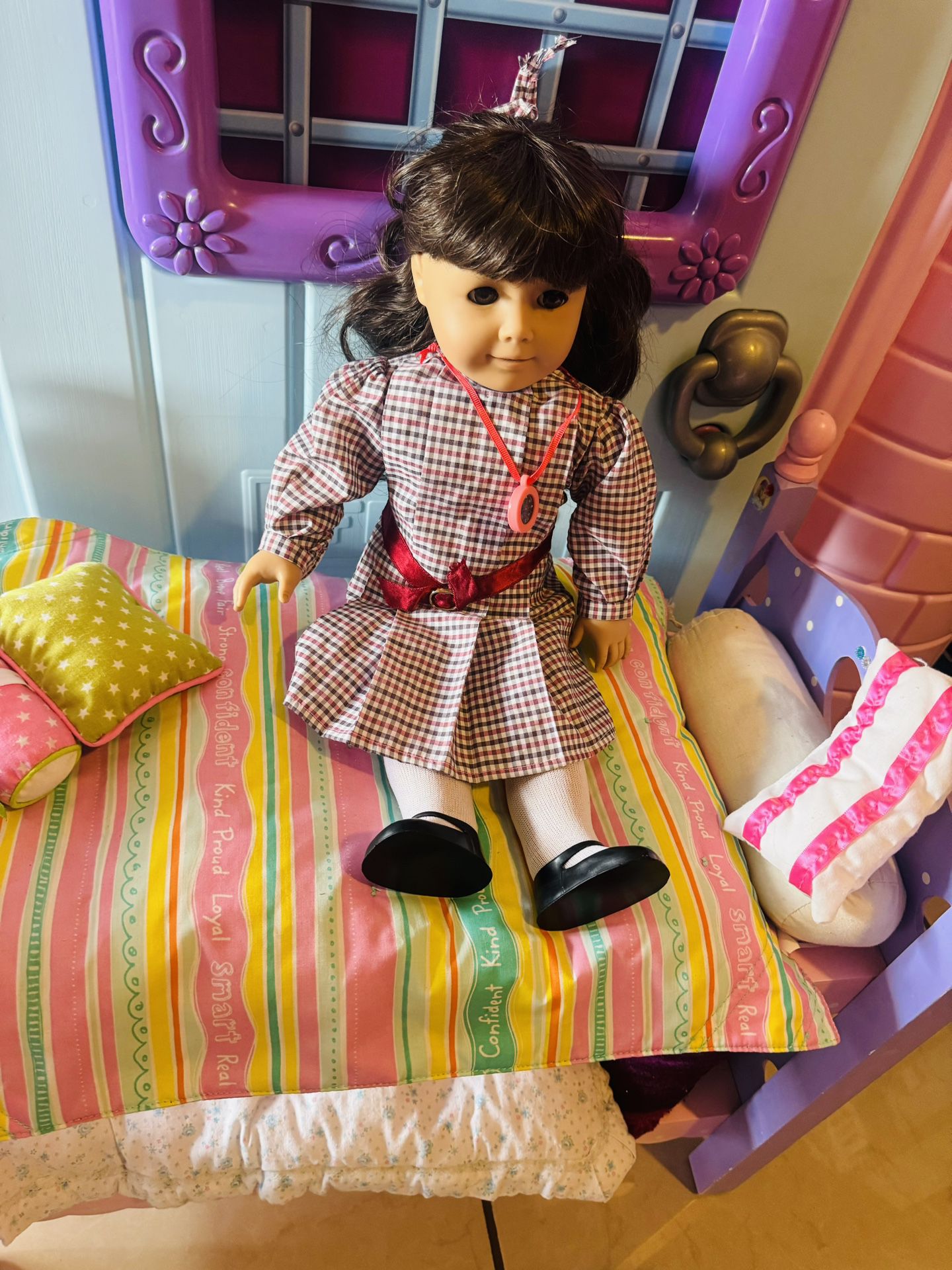 $60 American Girl Doll Samantha And Bed 