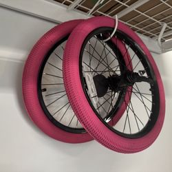18 inch Kent Sparkles girls bike brand new tires