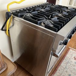 Viking Professional Dual Fuel Range – Model VDSC3676BSS