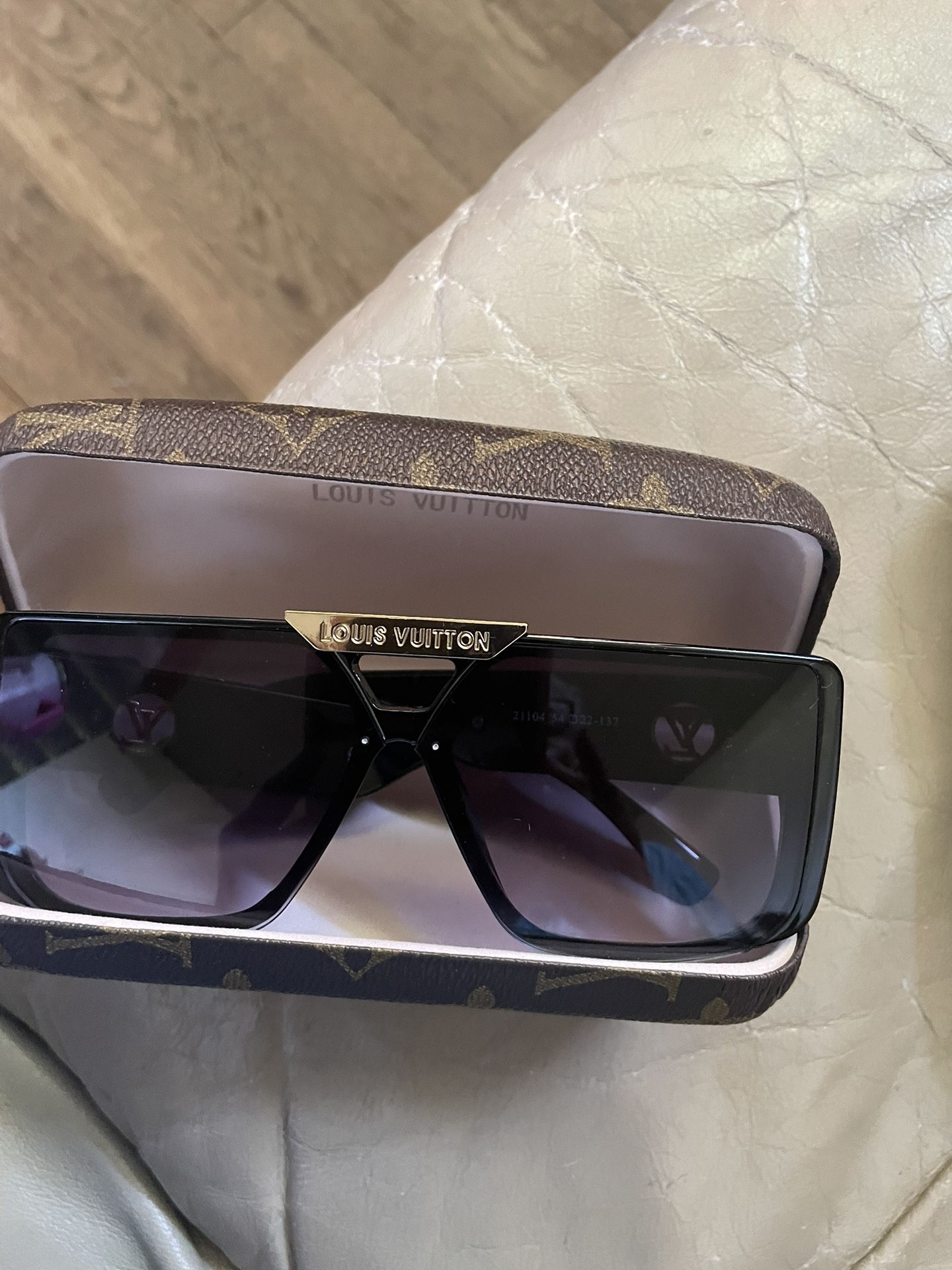 FASHION LV NEW SUNGLASSES
