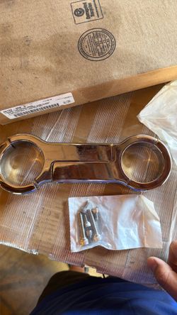 Screaming Eagle 39mm Chrome Front fork brace
