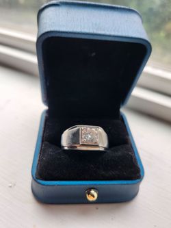 Silver Ring with diamond