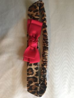 Children’s place leopard headband with pink bow