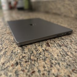 macbook pro 16 inch 32 1tb m1 