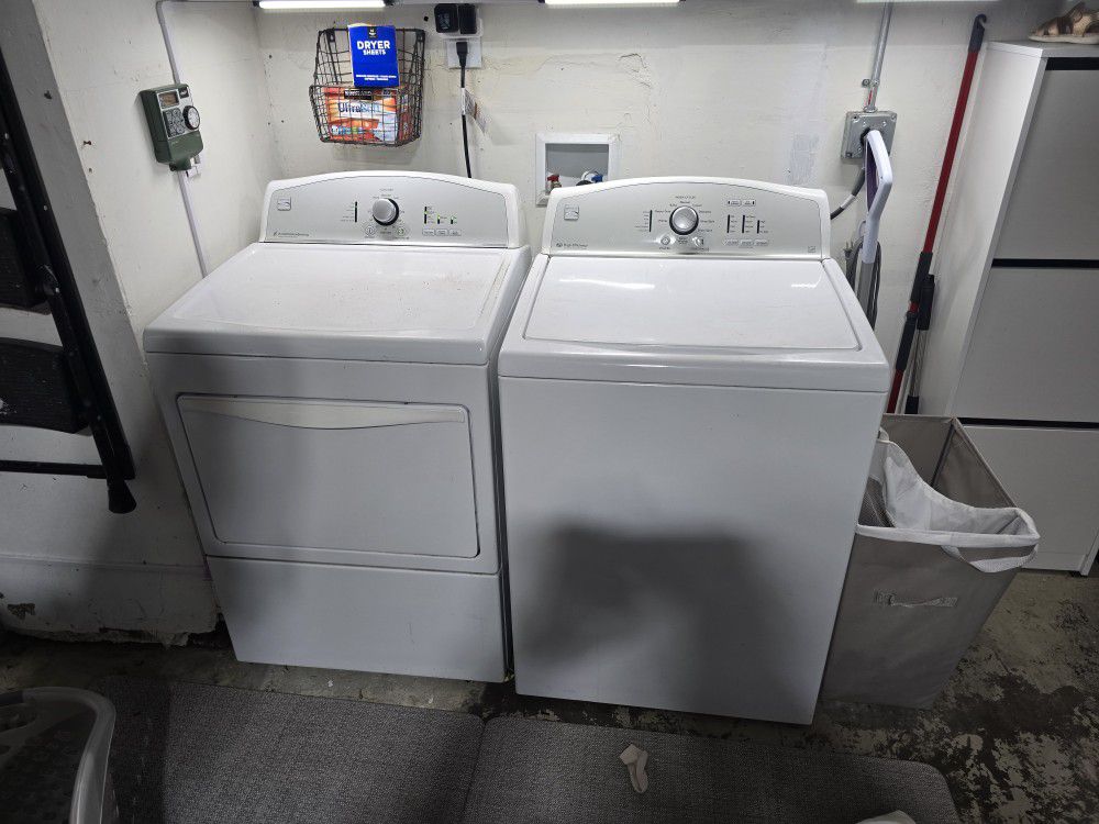 Kenmore Washer And Dryer (Electric)
