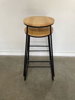 Set of 2 Modern Bar Stools Round Wood Seat Black Hairpin Frame Minimalist Kitchen