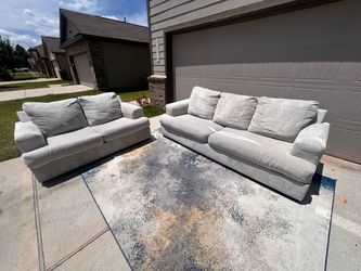 Elegant Light Gray Sofa Set – Clean & Stylish