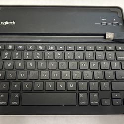 Laptop Keyboard W/ USB Cable