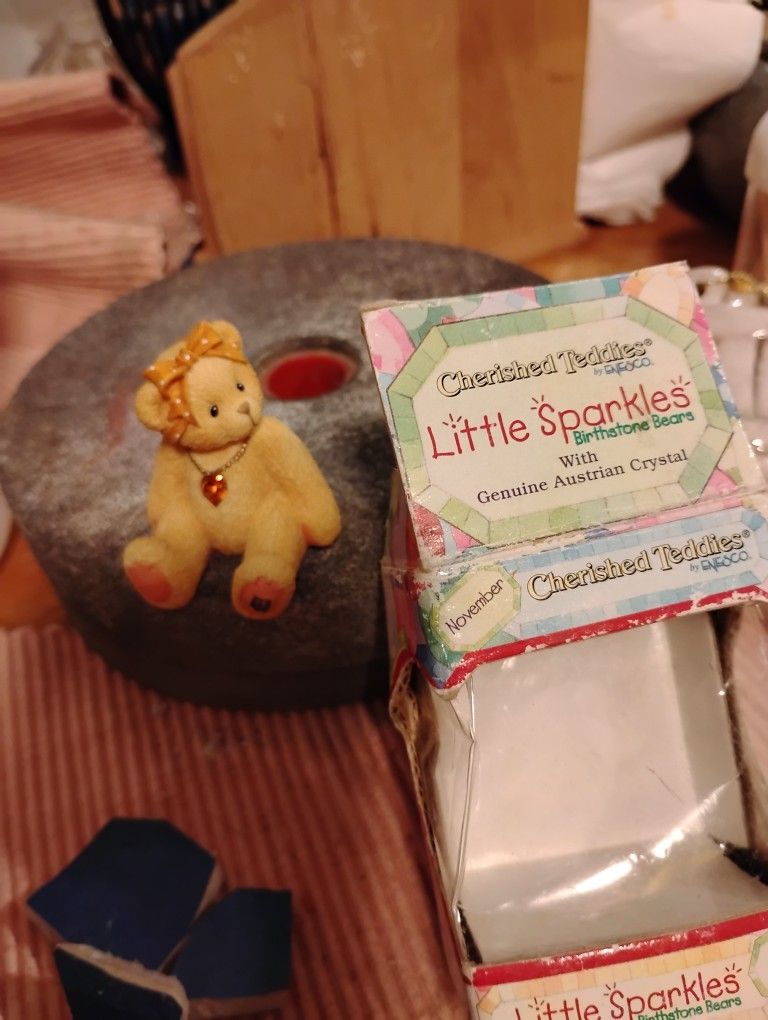 Little Sparkles Birthstone Bear August