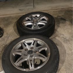 2 Tires And Well For Sale 205/60/16  For Honda Accord 2007 Good 