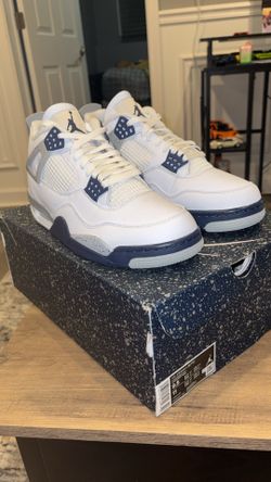 jordan 4’s midnight navy 9.5 men