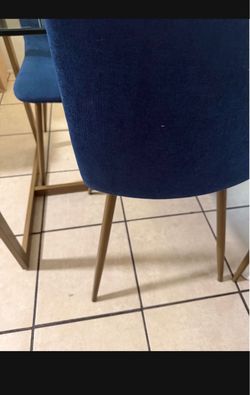Dinning table and chairs