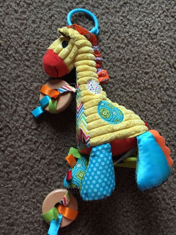 Infantino car seat giraffe toy