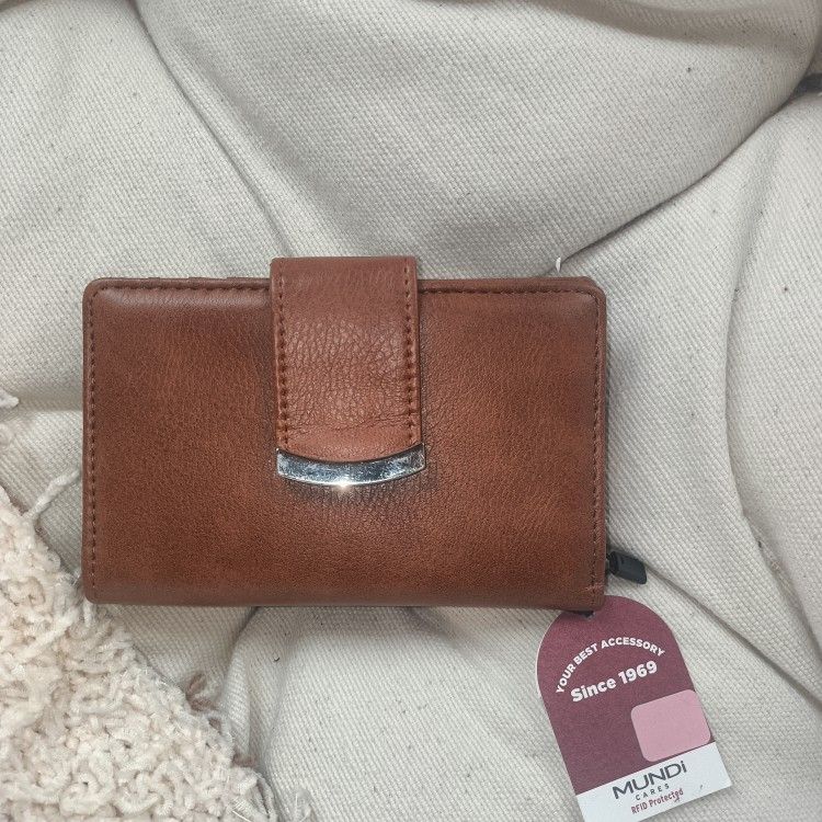 Mundi Leather Wallet