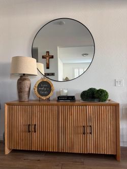 ENTRY TABLE WITH MIRROR INCLUDED.