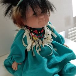 COLLECTIBLE NATIVE AMERICAN DOLL