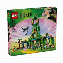 LEGO Wicked Welcome to Emerald City Tower (LEGO Model: 75684)