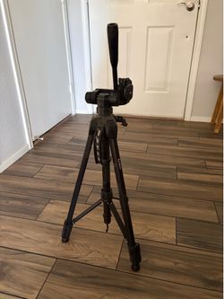 Ravelli tripod