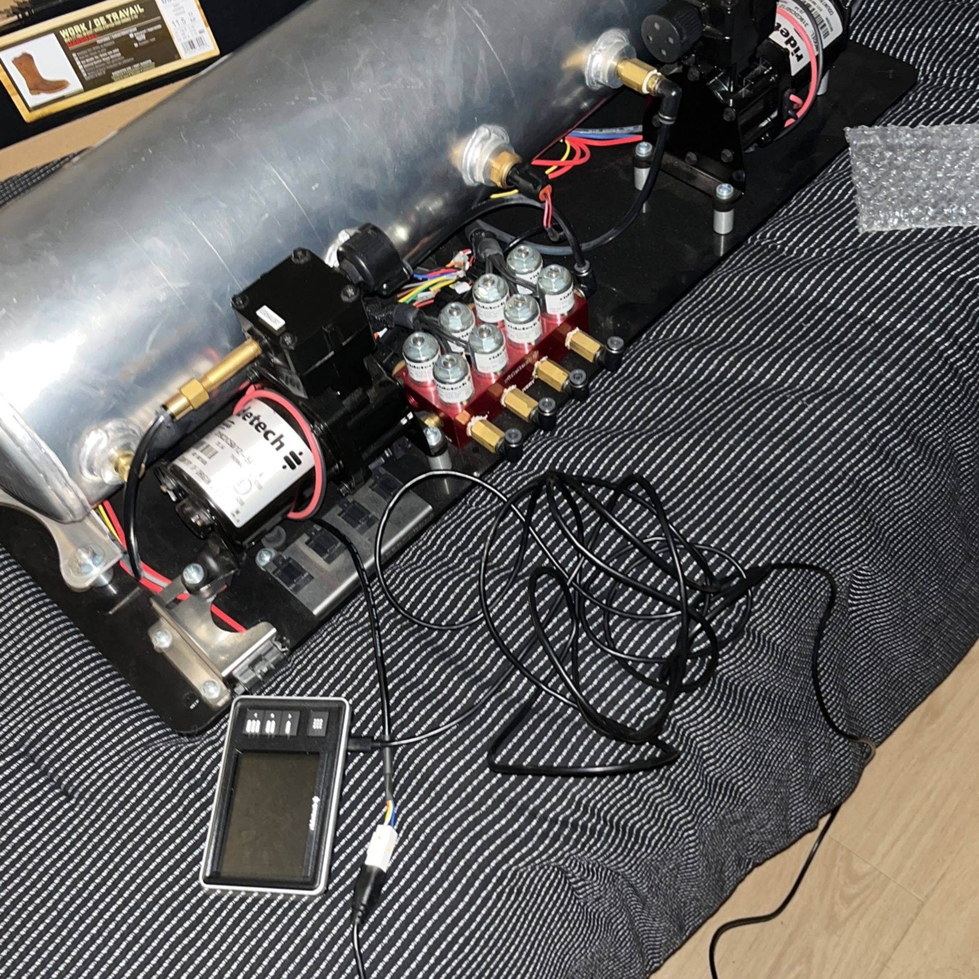 Universal Management Tank