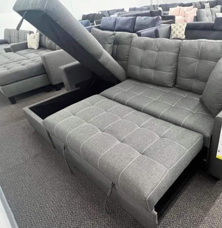 New Sleeper Sectional Couch! Free Delivery 🚚! Financing Available!