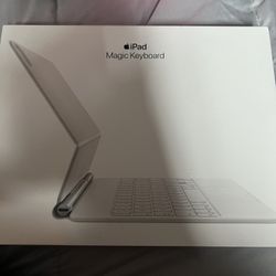iPad Magic Keyboard 
