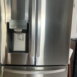 LG French Door Refrigerator – Model LMXS28626S – Stainless Steel