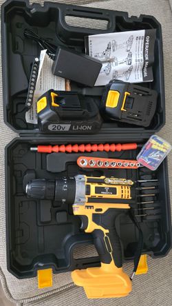 NEW CORDLESS DRILL SET