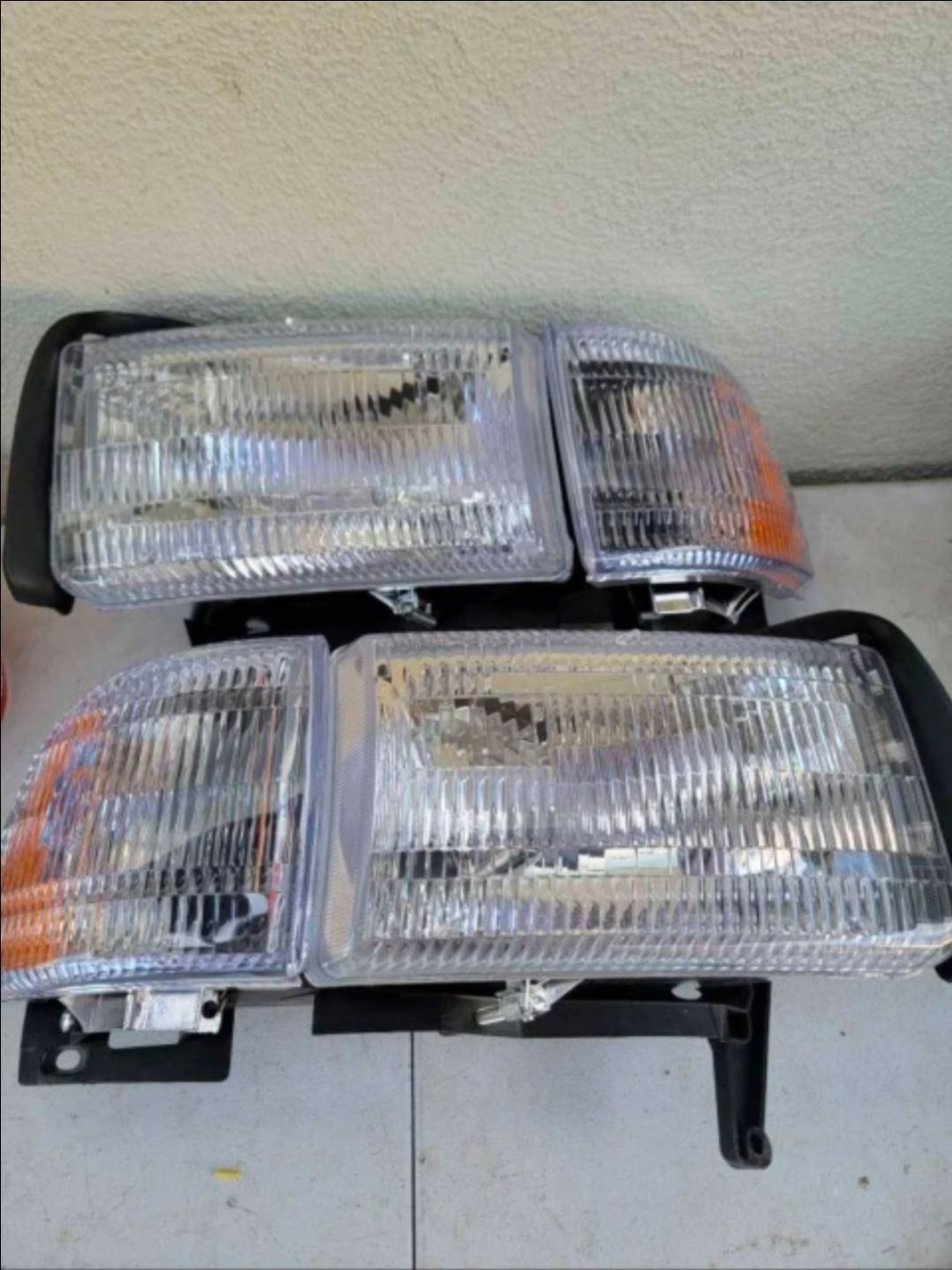 94-01 Ram Headlights Faros Micas Calaveras Focos