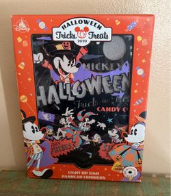 Disney Parks Halloween Mickey Mouse Light Up Sign Decoration Decor! 2020! New!