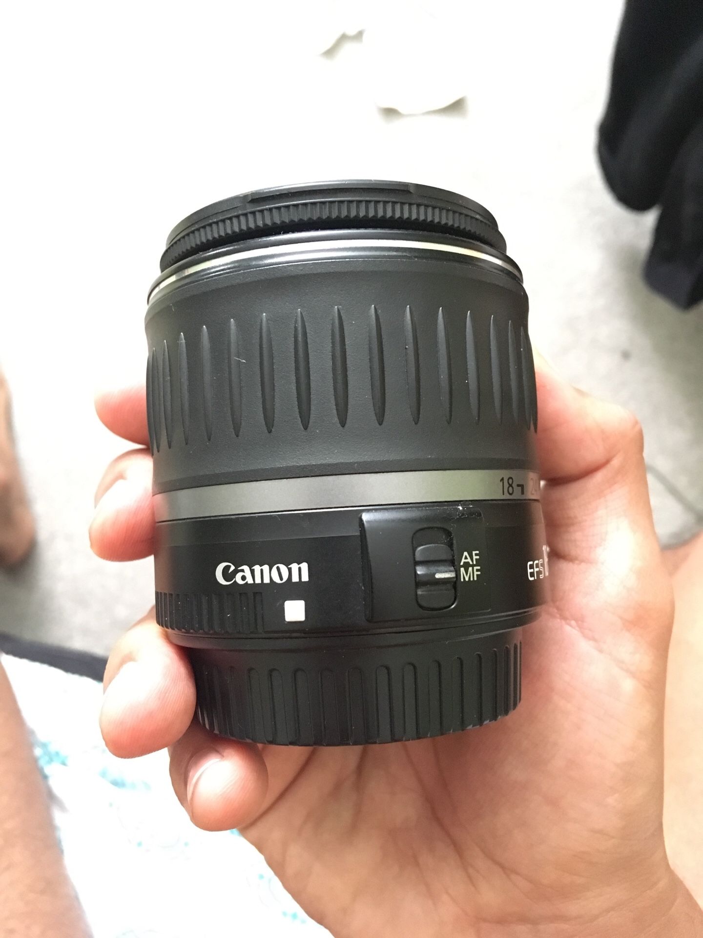 Canon EFS 18-55mm camera lens