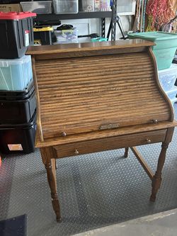 Small Roll top Desk