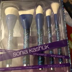 New Sonia Kashuk Makeup Brush Set 
