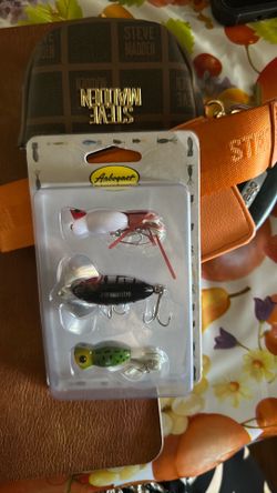 Arbogast 3 Pack Hula Pop Jitterbug Topwater Bait Assortment