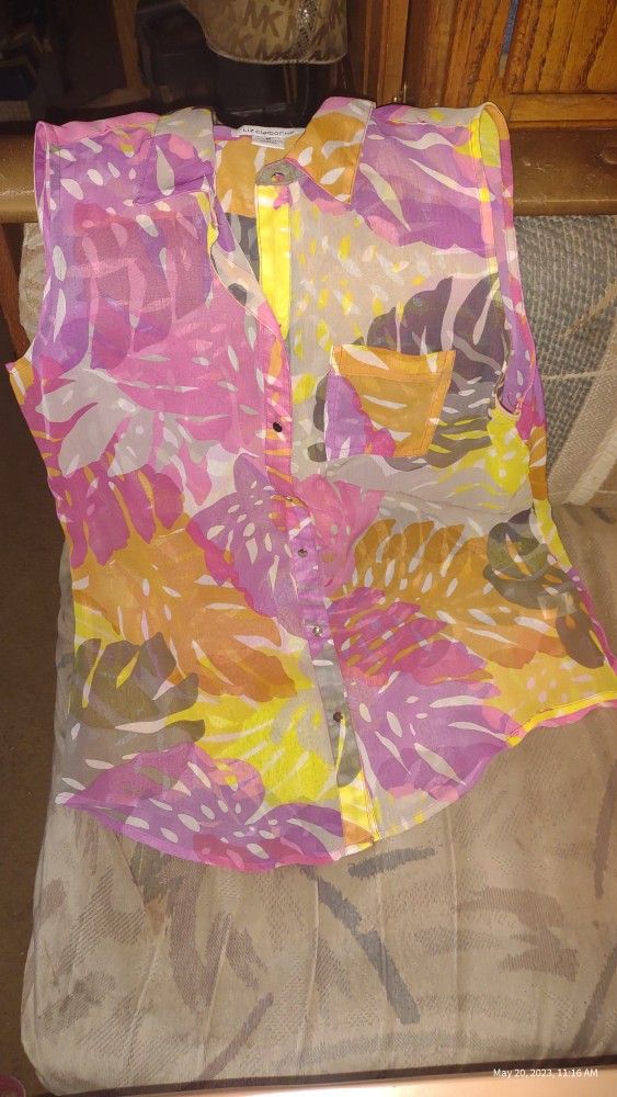 Liz Claiborne Sleeveless Shirt Women Size Medium